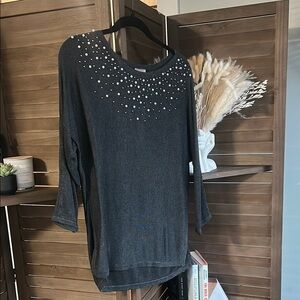 Chico's Gray Embellished Blouse with 3/4 Sleeves